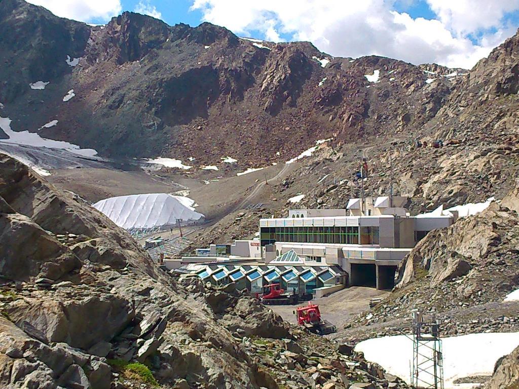 Haus Bergfreund Apartment Sankt Leonhard im Pitztal Exterior photo