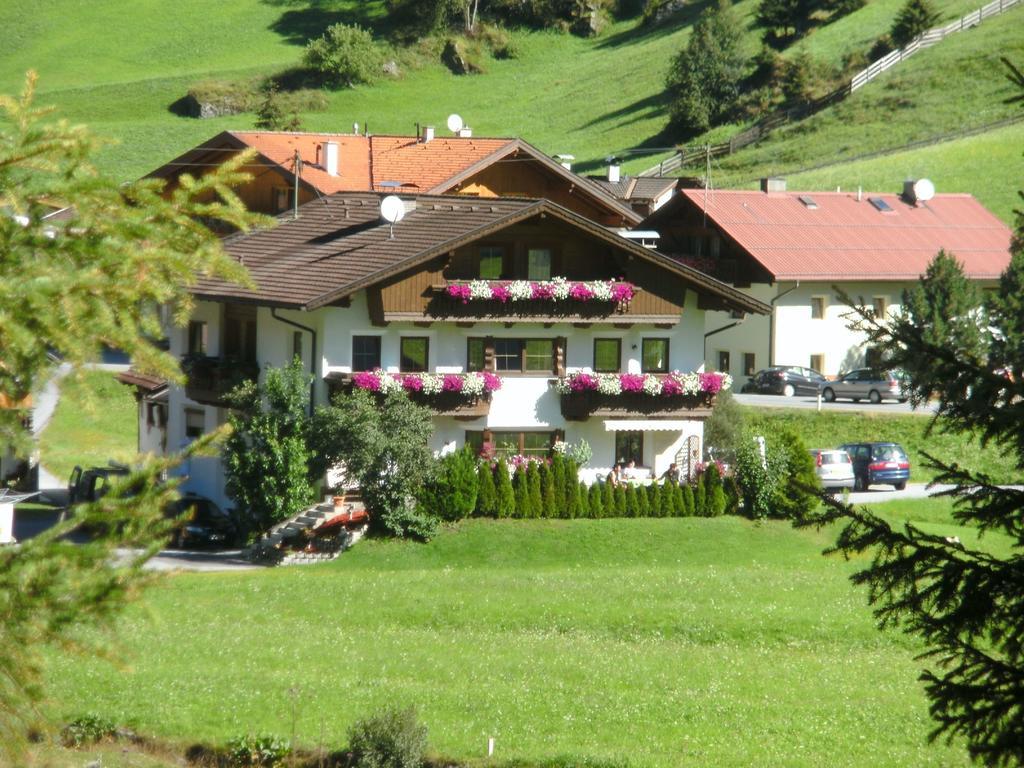 Haus Bergfreund Apartment Sankt Leonhard im Pitztal Exterior photo