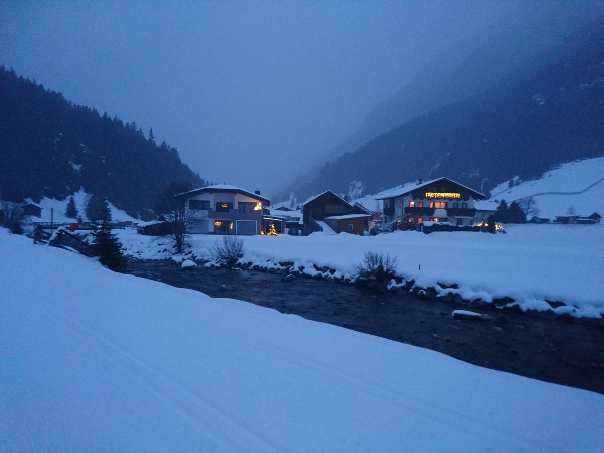 Haus Bergfreund Apartment Sankt Leonhard im Pitztal Exterior photo